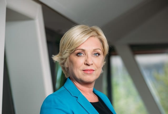 Romana Tomc o ukrepih za pomoč brezdomcem v Evropi