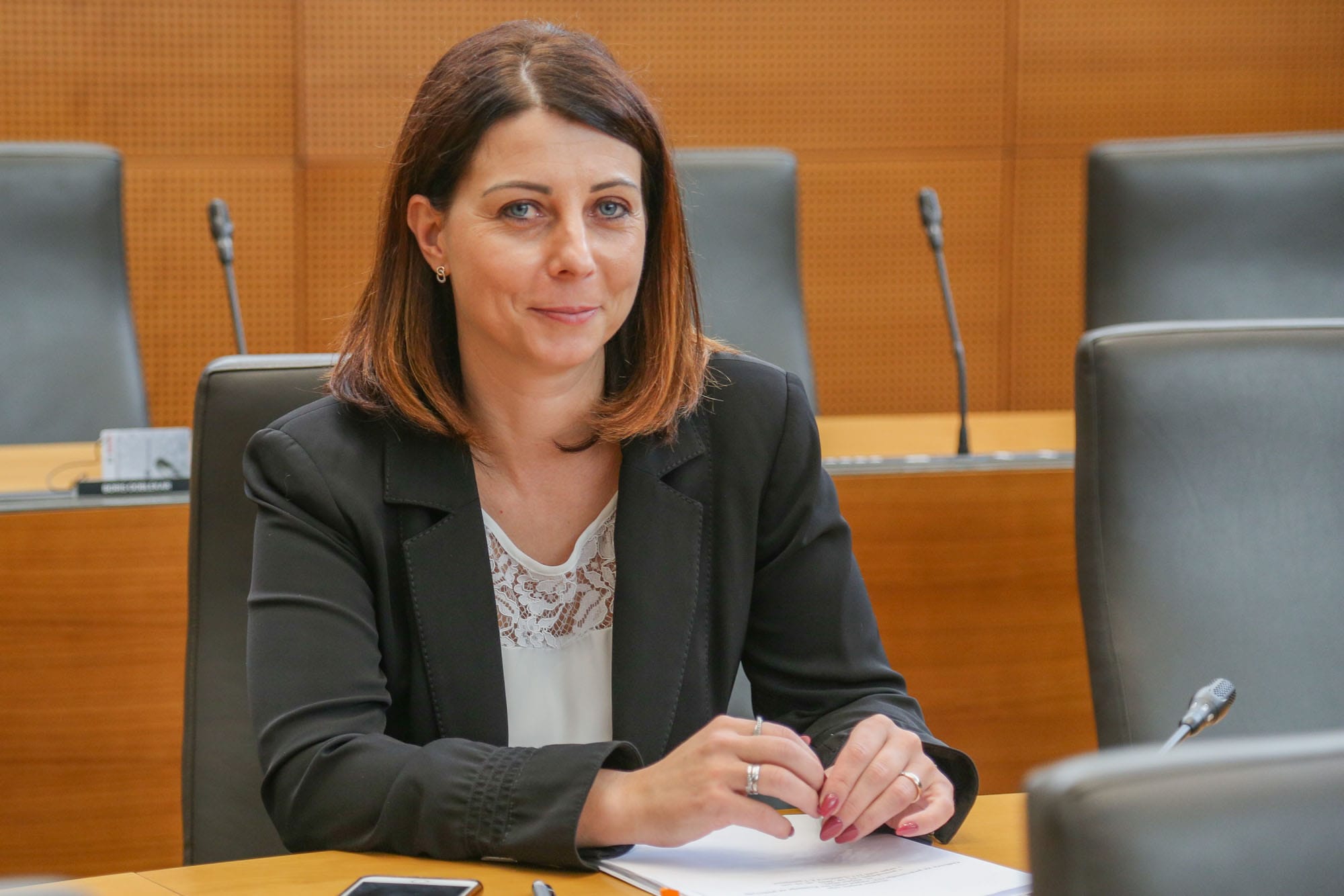 Mag. Karmen Furman: Kateri so konkretni učinki pilotnih projektov v okviru 74,5 milijonov evrov za socialno oskrbo?
