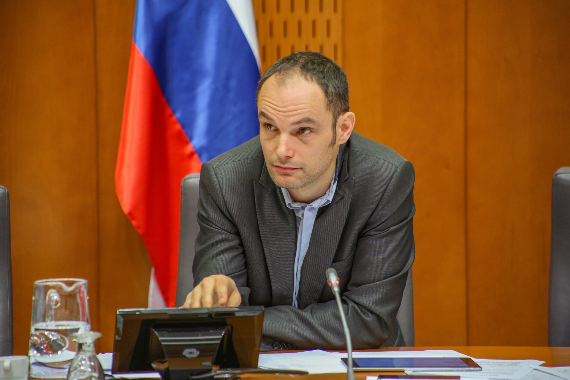 Dr. Anže Logar: Vračanje Slovencev, ki so še v tujini, poteka zelo uspešno
