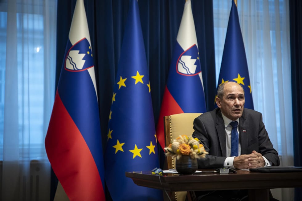 Predsednik vlade Janez Janša z EU voditelji o socialno-ekonomskih posledicah pandemije koronavirusa
