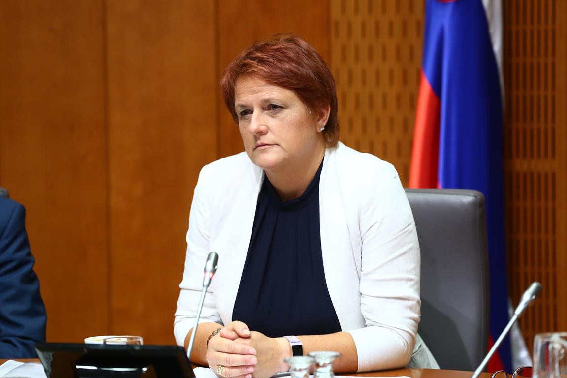 [OTROŠKA SRČNA KIRURGIJA] Preiskovalna komisija pod vodstvom Jelke Godec sprejela vmesno poročilo