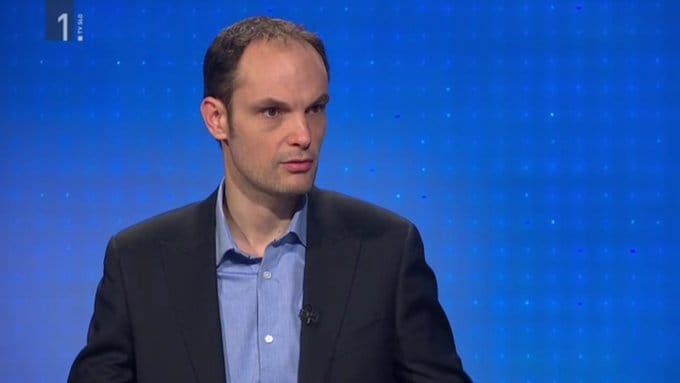 Dr. Anže Logar: Državljanom absolutno odsvetujem vsakršna potovanja v tujino