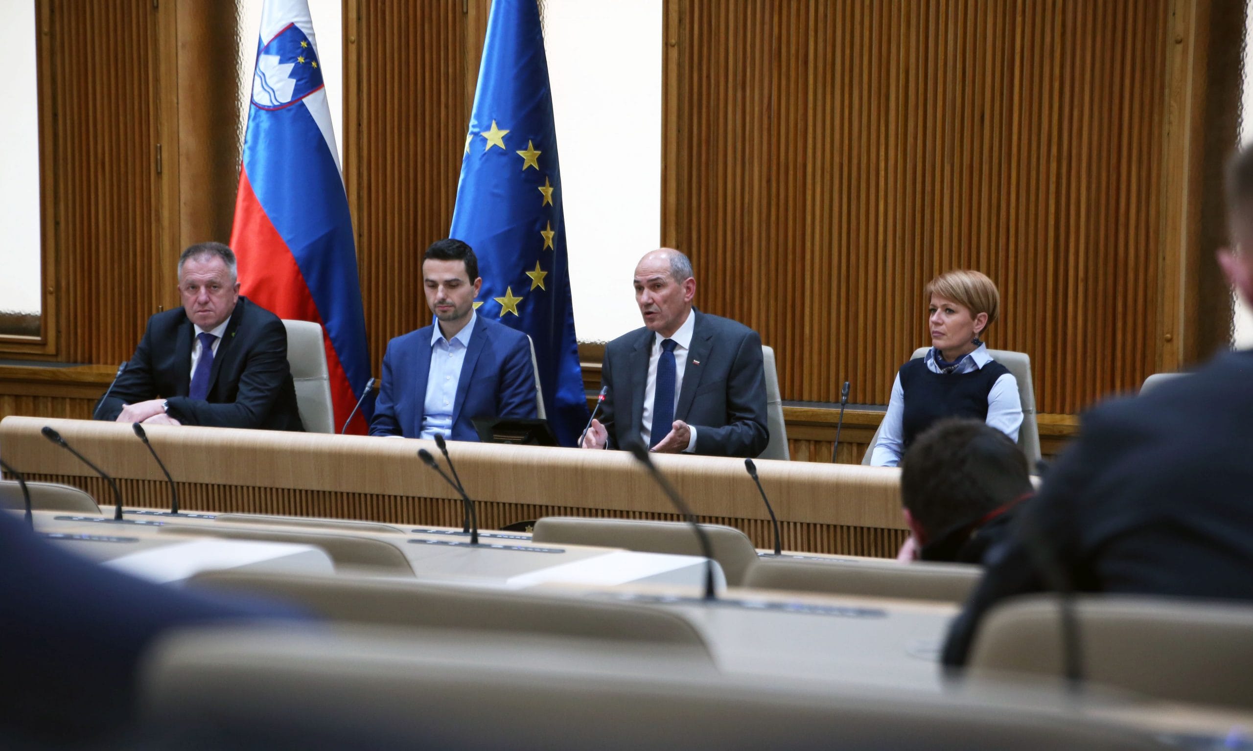 Janez Janša: Apeliram na vse, da smo dosledni pri upoštevanju ukrepov za zajezitev širjenja koronavirusa