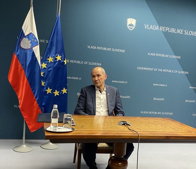 Predsednik vlade Janez Janša: Ekonomija je pomembna, a varnost in zdravje ljudi sta v tem trenutku na prvem mestu