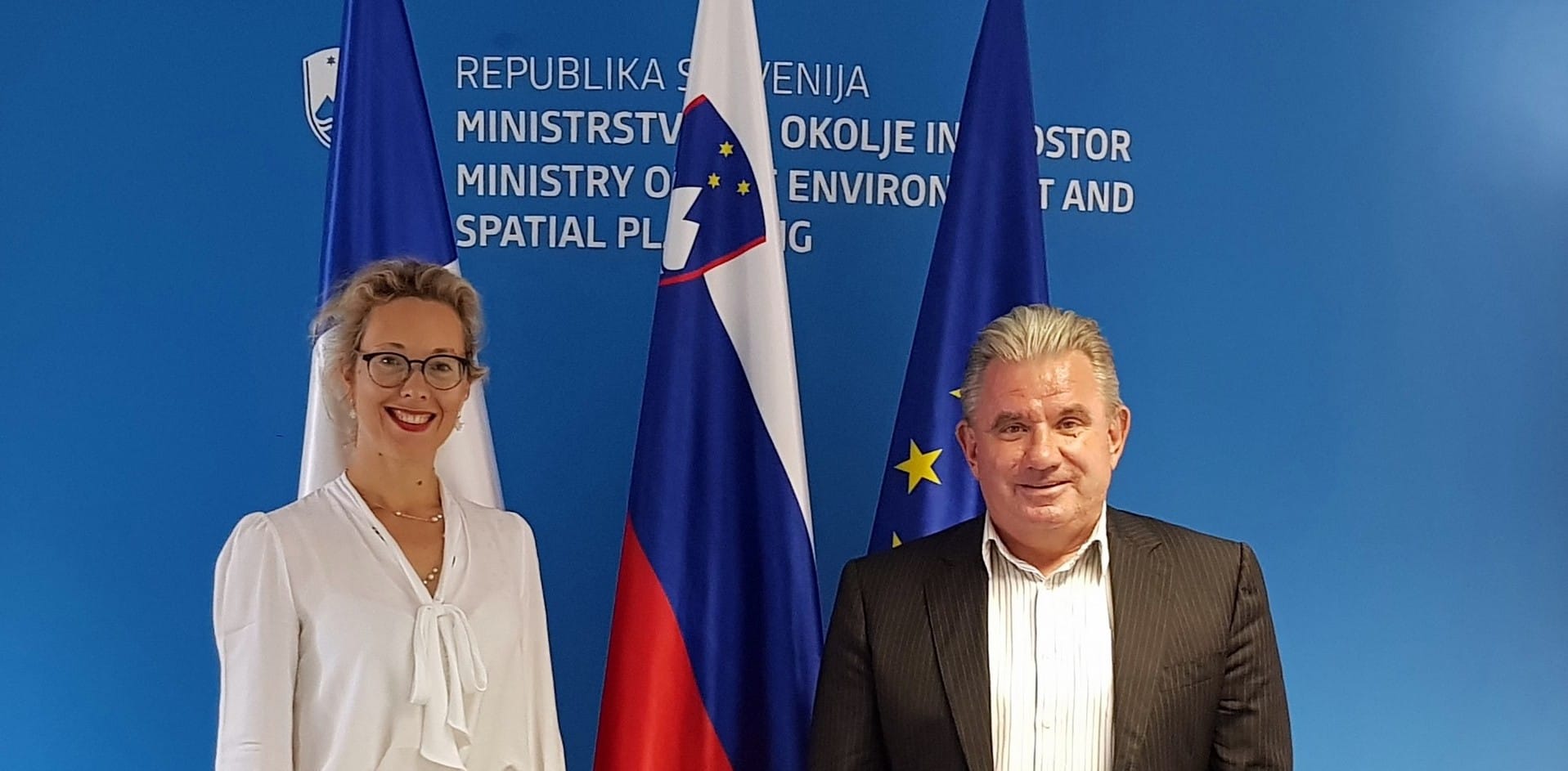 Srečanje ministra mag. Andreja Vizjaka s francosko veleposlanico v Sloveniji