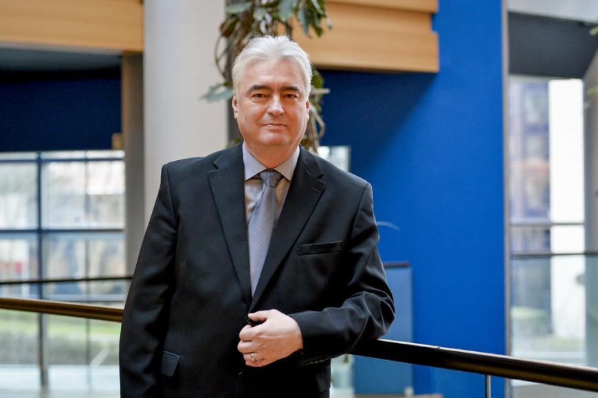 Dr. Milan Zver: Z obiskom predsednika vlade v Bruslju se je Slovenija vrnila na evropski parket