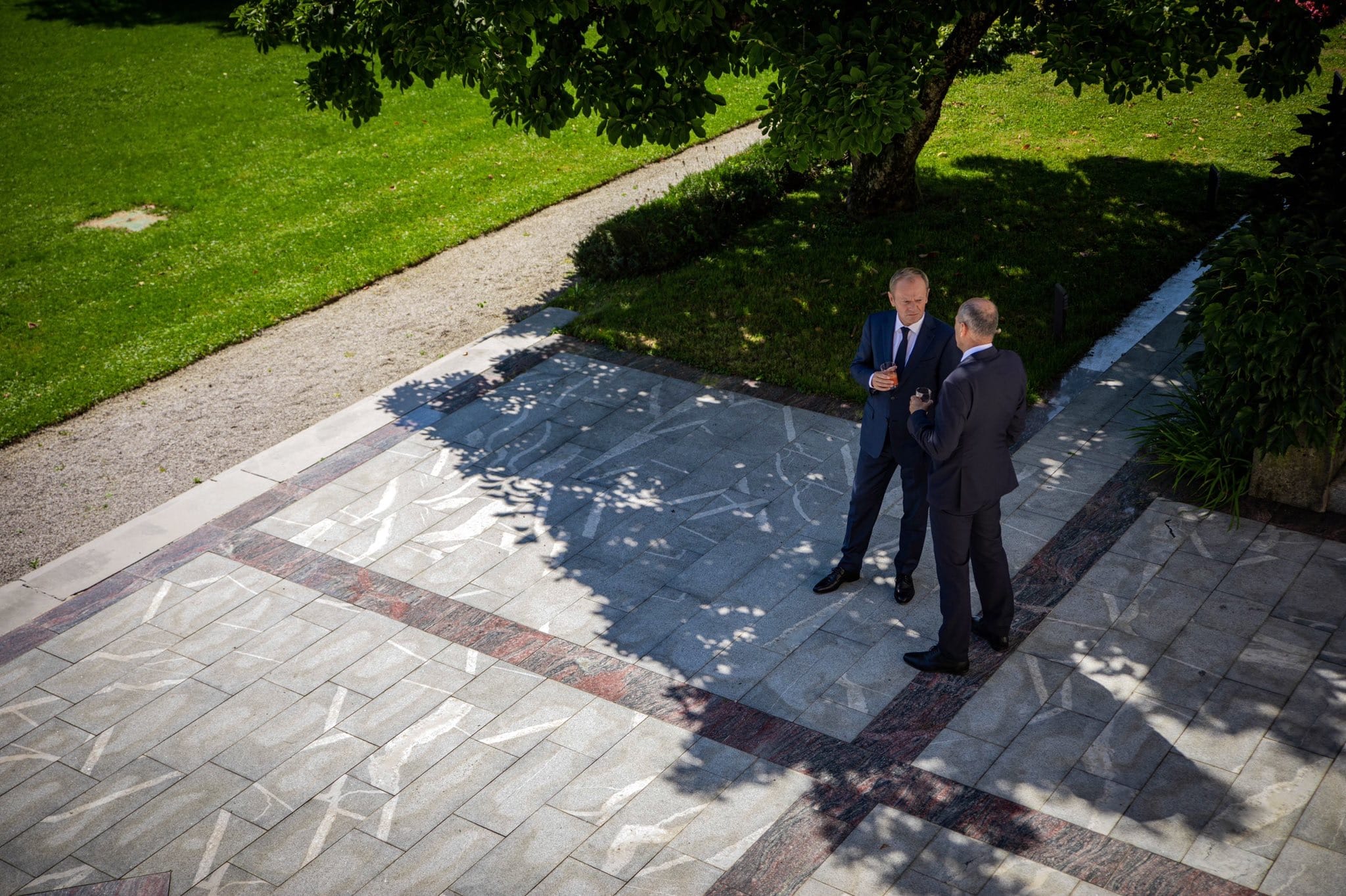 Predsednik SDS in predsednik vlade Janez Janša v pogovorih z Donaldom Tuskom