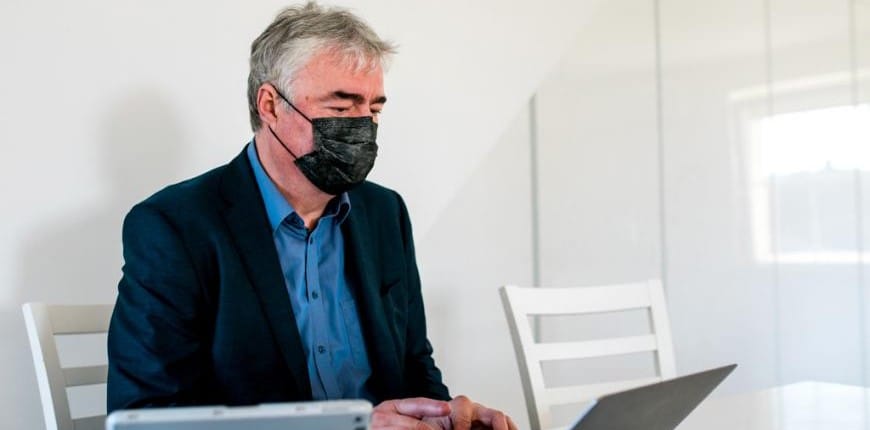 Dr. Milan Zver: Mladi v večini razumejo, da obstajajo določene zgodovinske okoliščine, ko je treba vzorce vedenja spremeniti in se prilagoditi situaciji