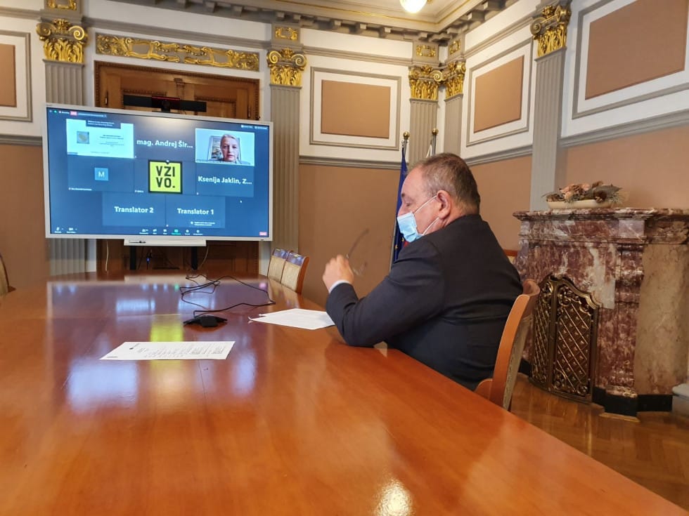 Minister Šircelj nagovoril udeležence Dneva slovenskih bančnikov