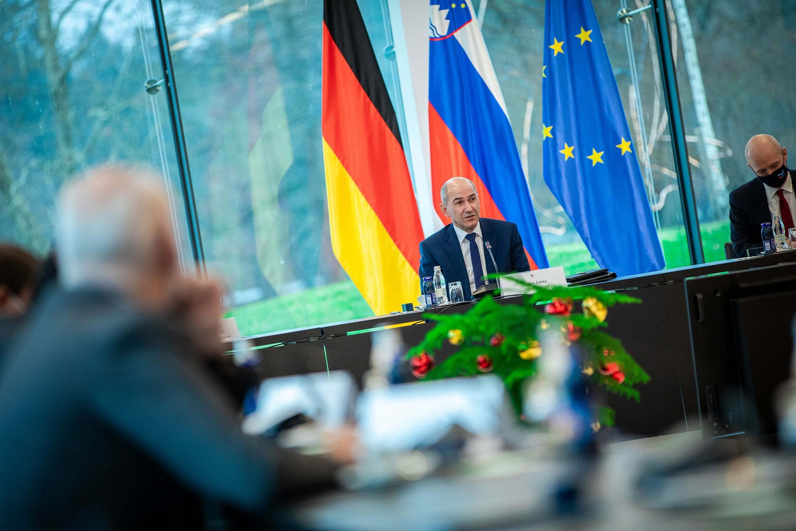 Predsednik vlade Janez Janša na srečanju z veleposlaniki držav članic Evropske unije