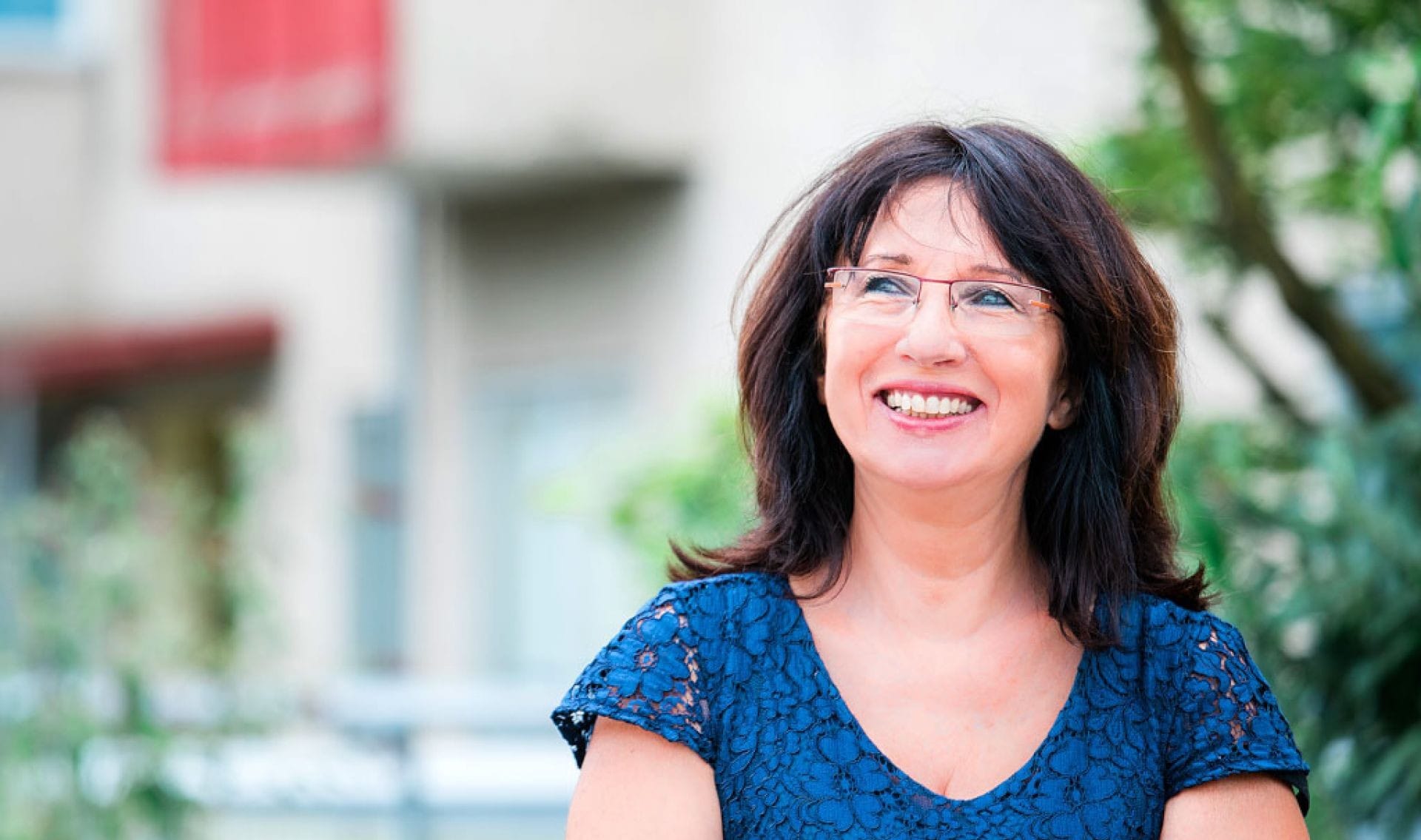 [STALIŠČE] Mojca Škrinjar: Zakon opredeli vrnitev otroka ali mladostnika v običajni ritem življenja, vrnitev domov in nadaljnje šolanje ali delo
