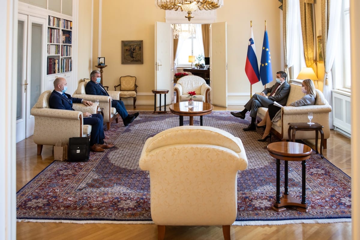 Minister mag. Andrej Vizjak in predsednik republike Borut Pahor pred 5. obletnico Pariškega sporazuma in o strategiji doseganja podnebne nevtralnosti