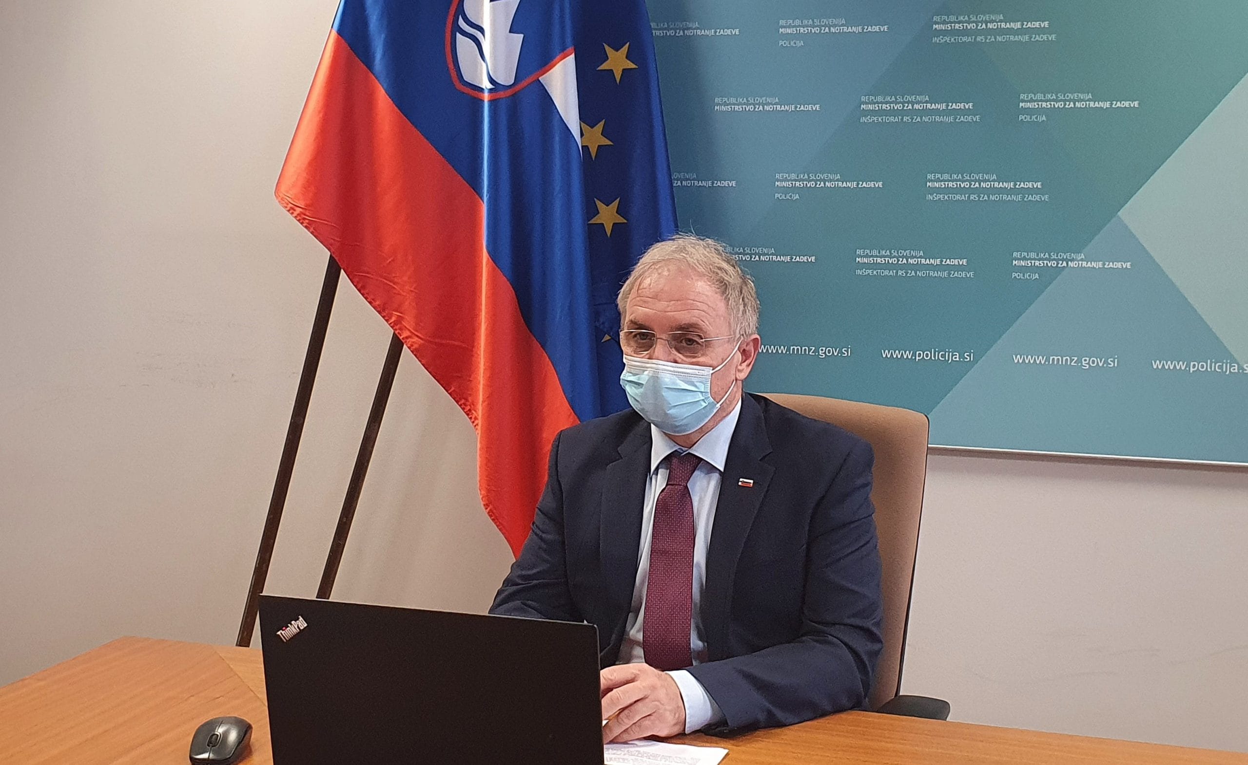 Minister Hojs: Na ravni EU moramo vložiti še več napora za zaščito otrok pred spolnimi zlorabami prek spleta