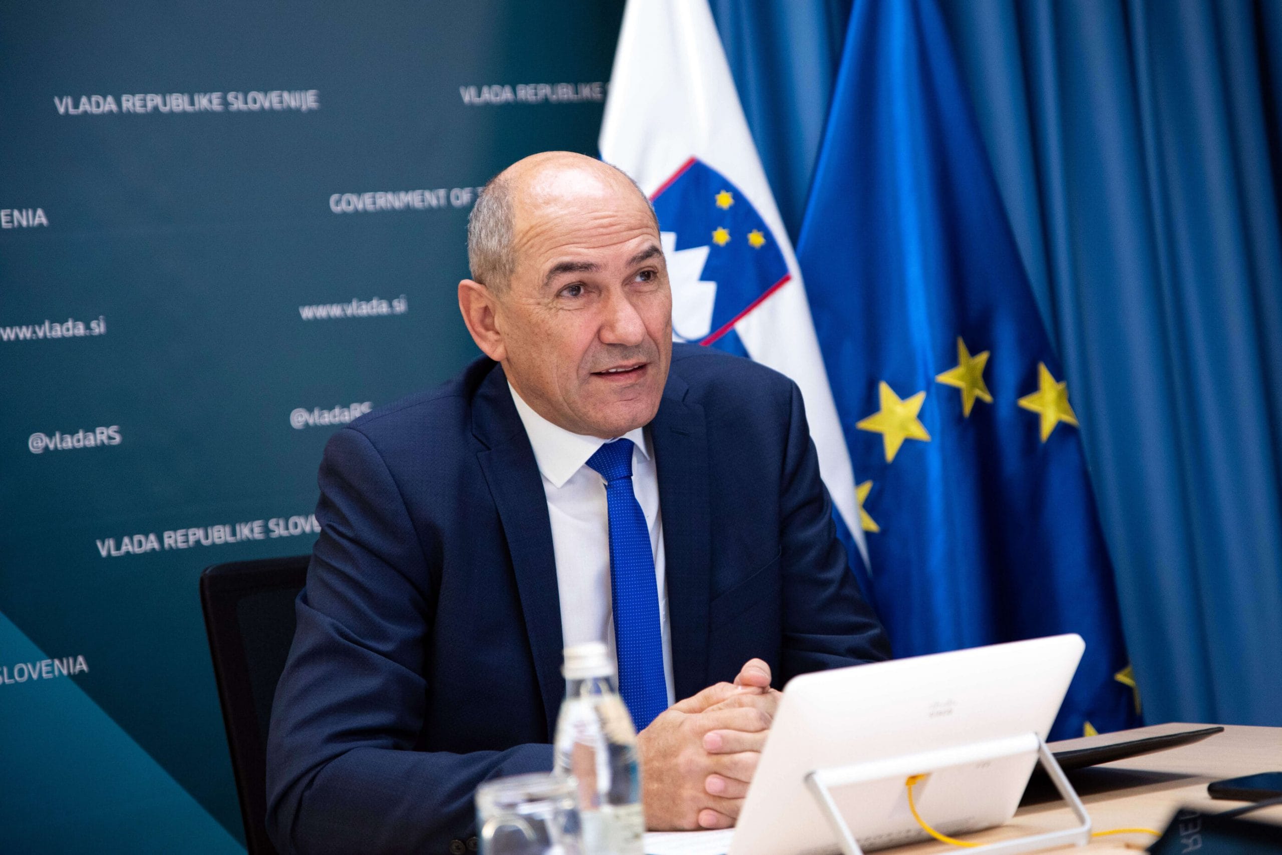 Predsednik vlade Janez Janša v pogovoru s tajvanskim ministrom za zdravje in blaginjo