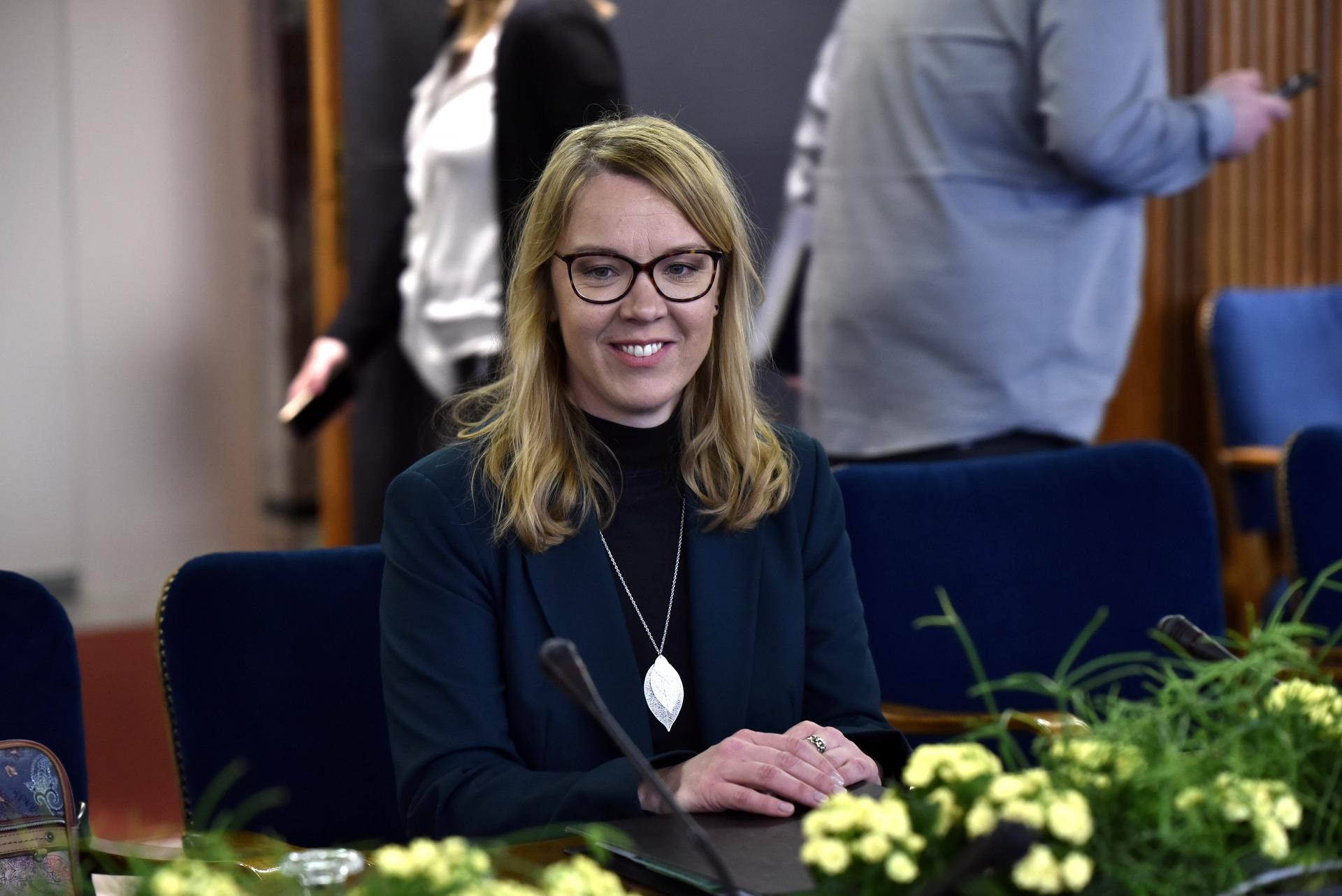 Ministrica dr. Helena Jaklitsch pozdravlja objavo avstrijskega zakona tudi v slovenščini