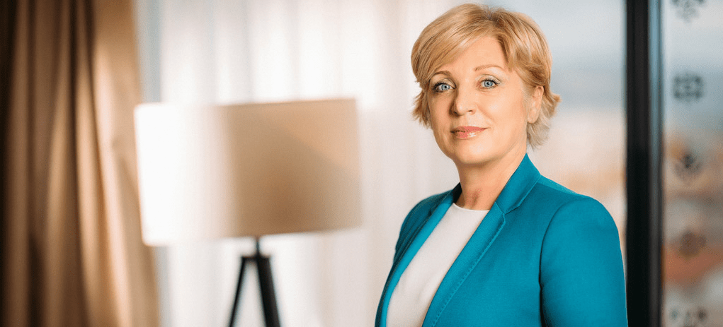 Romana Tomc: Naš cilj je 70-odstotna precepljenost do konca poletja na ravni Evropske unije