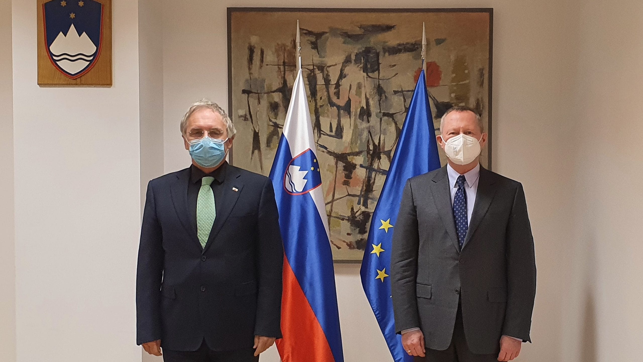 Minister za notranje zadeve z direktorjem agencije EU za temeljne pravice o tesnejšem sodelovanju med predsedovanjem
