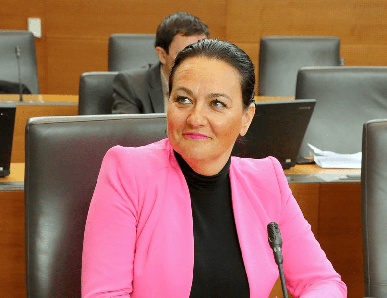[STALIŠČE] Anja Bah Žibert: Pojav novih različic virusa SARS-COV2 predstavljajo veliko nevarnost za hitrejše širjenje okužb.