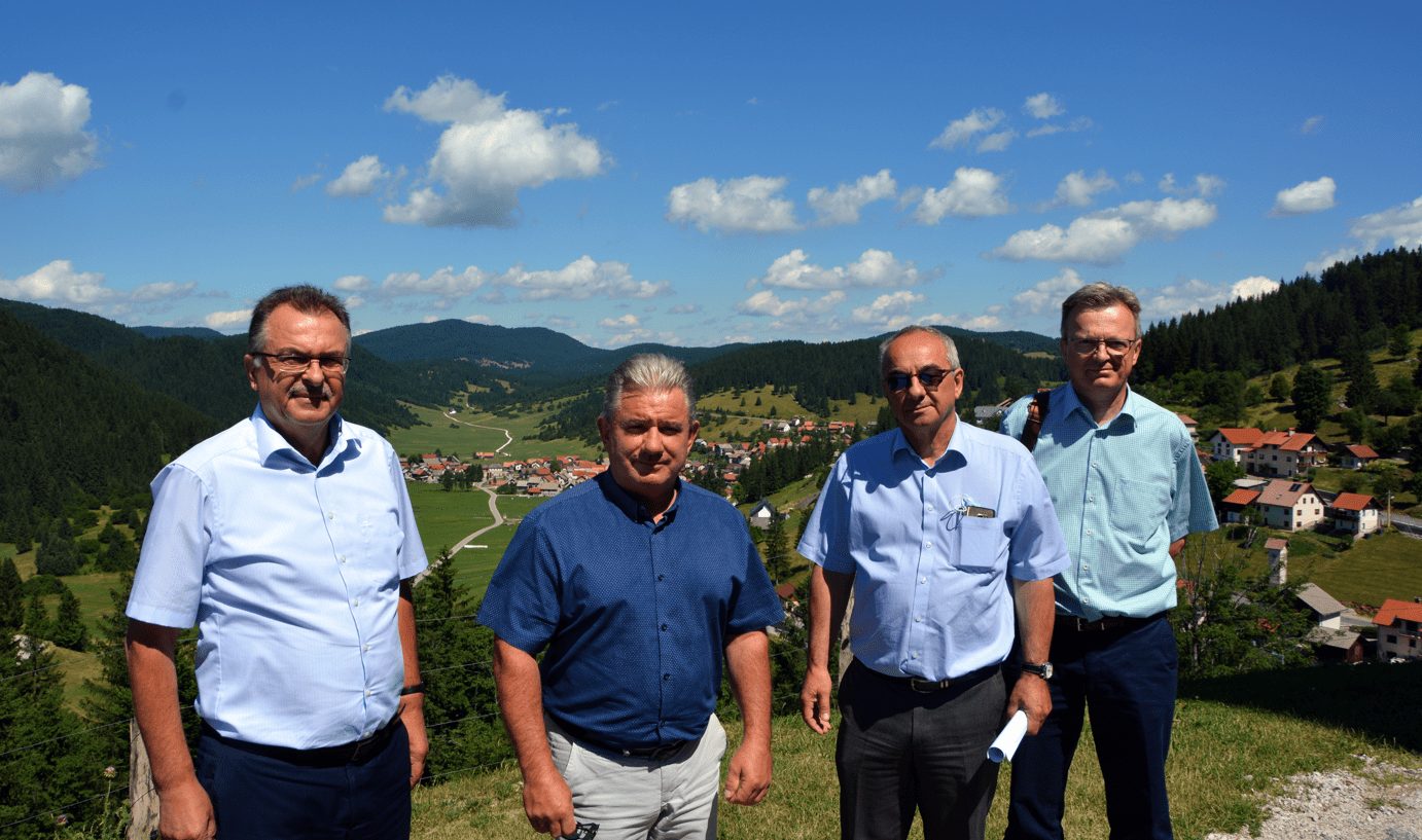 Minister Vizjak z županom Občine Loški Potok o varovanju voda