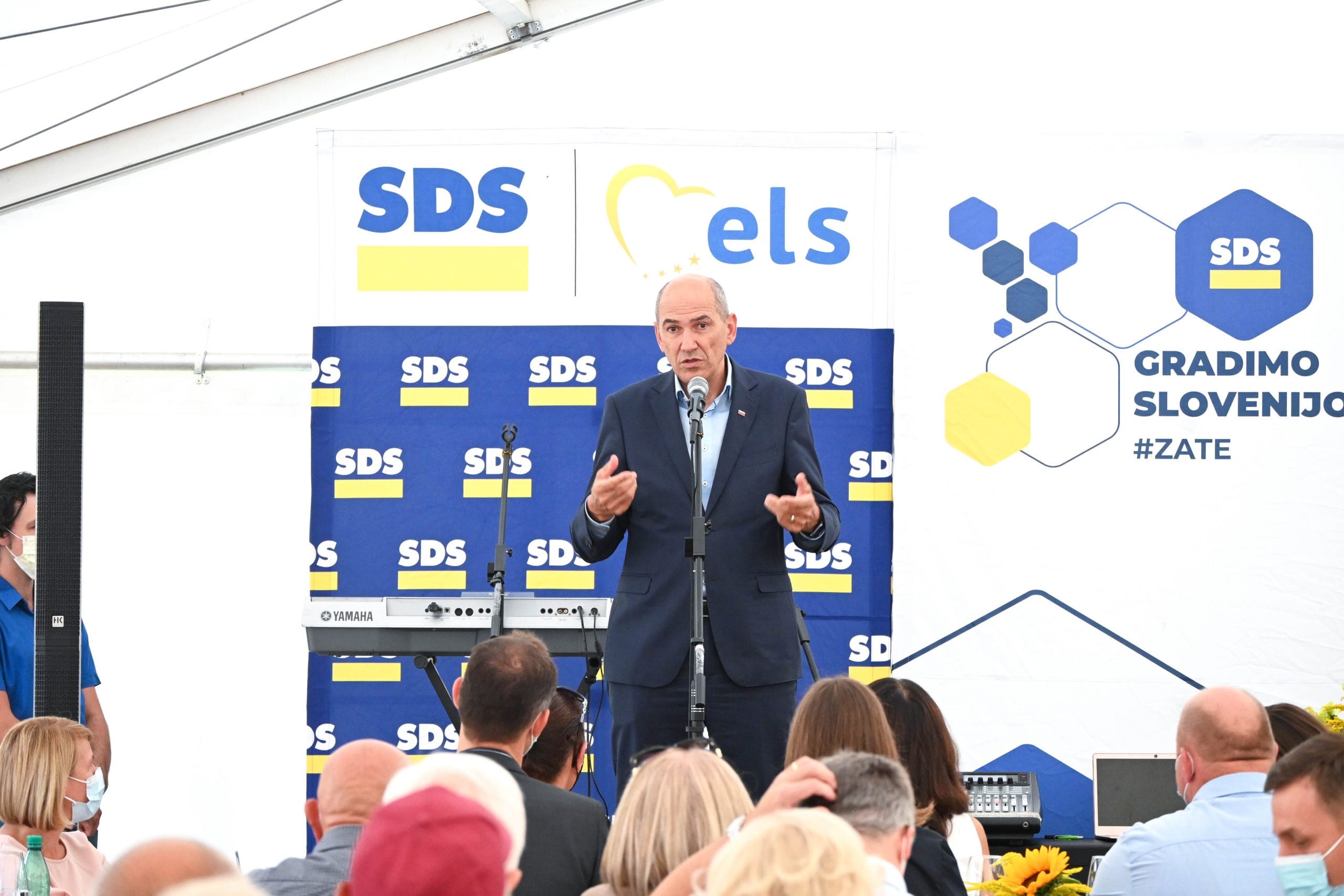 Janez Janša: Na naslednjih volitvah se bo izbiralo med ustavno demokracijo in levim fašizmom