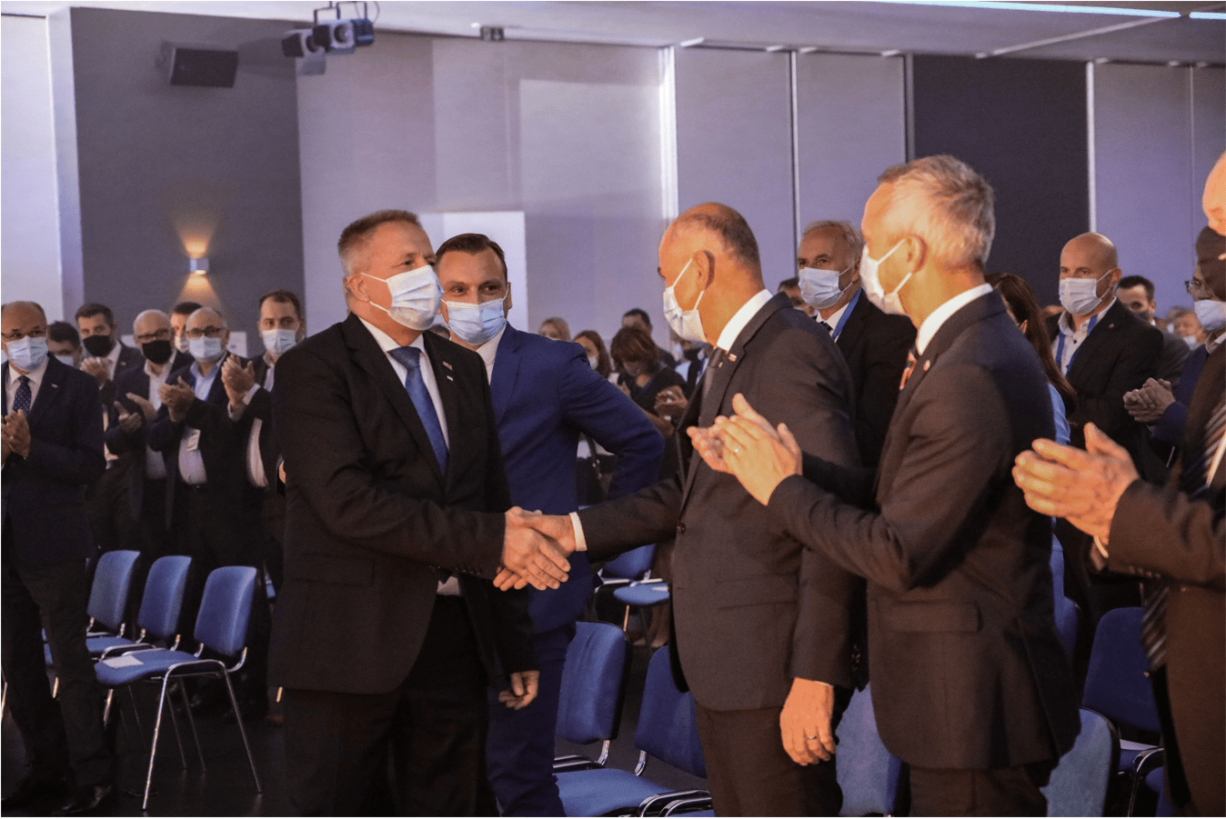 Predsednik stranke Janez Janša na kongresu SMC: Čestitke za suverenost in srečno!