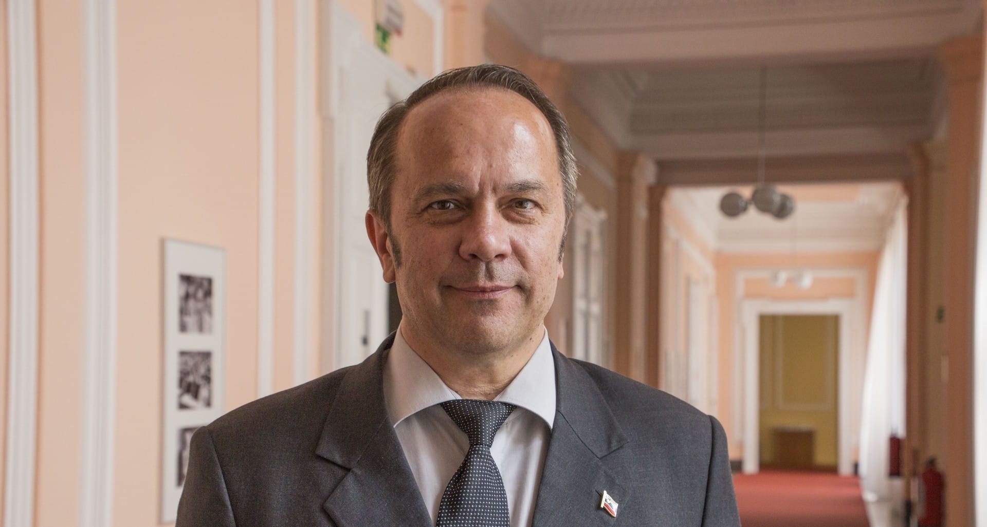 Branko Grims: Zgodovinskost Resolucije o evropski zavesti in totalitarizmu je v tem, da je z njo izraženo nasprotovanje vsem totalitarizmom