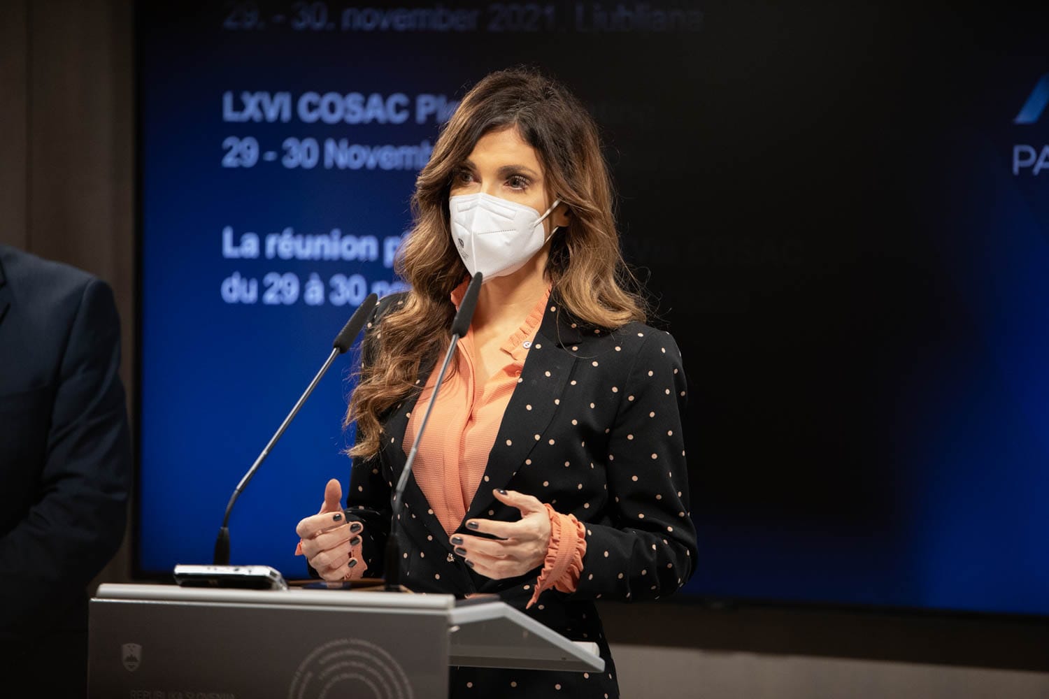 Eva Irgl: Dviga oskrbnin za oskrbovance domov za starejše NE BO