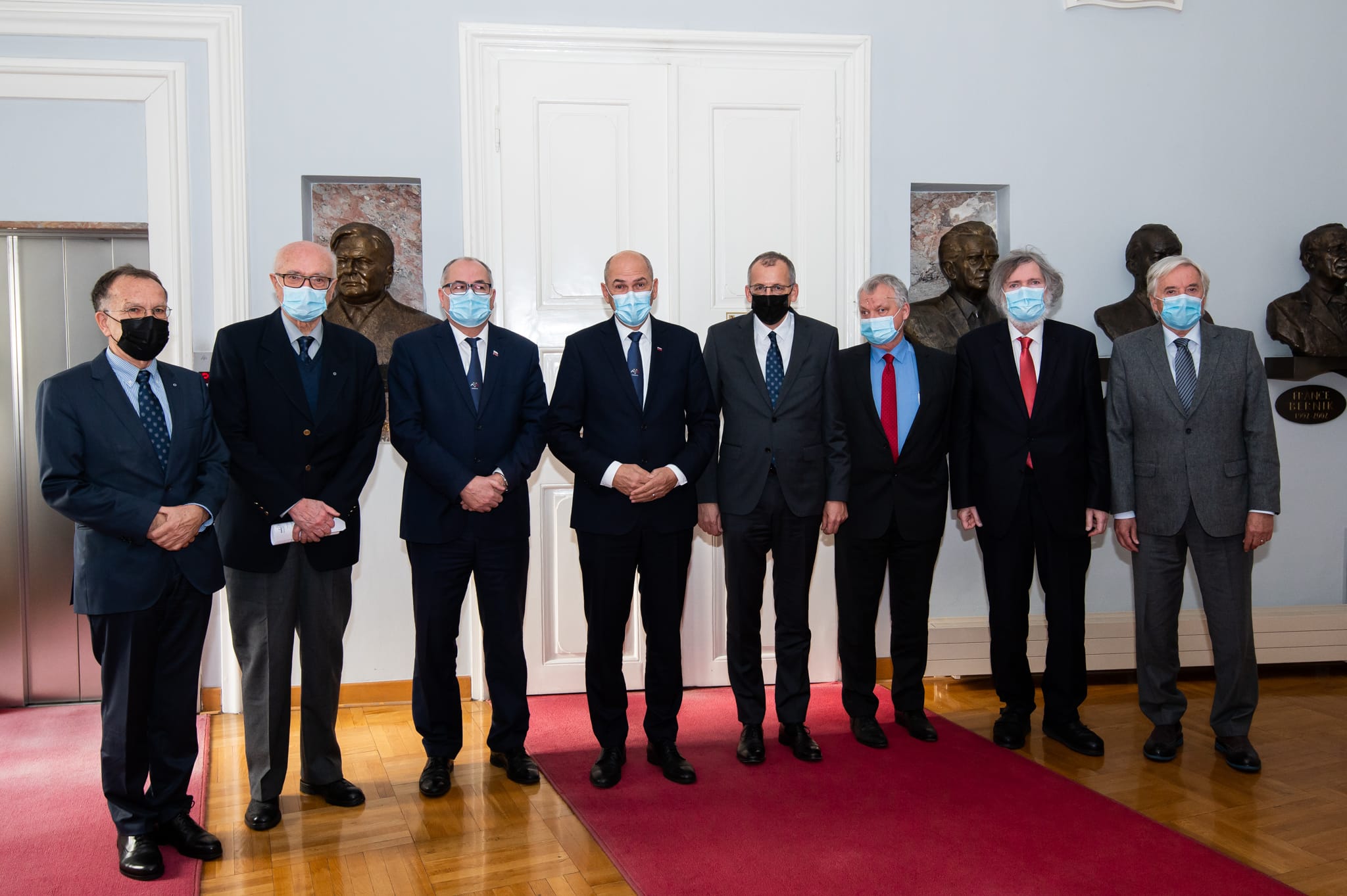 Predsednik vlade Janez Janša je obiskal Slovensko akademijo znanosti in umetnosti