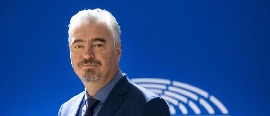 Milan Zver: Ali demokracija potrebuje "močna" imena?
