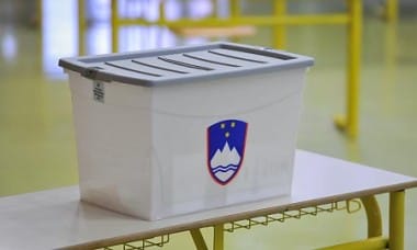 Nekaj nasvetov o načinih glasovanja za volilne upravičence, ki bodo na dan glasovanja v tujini