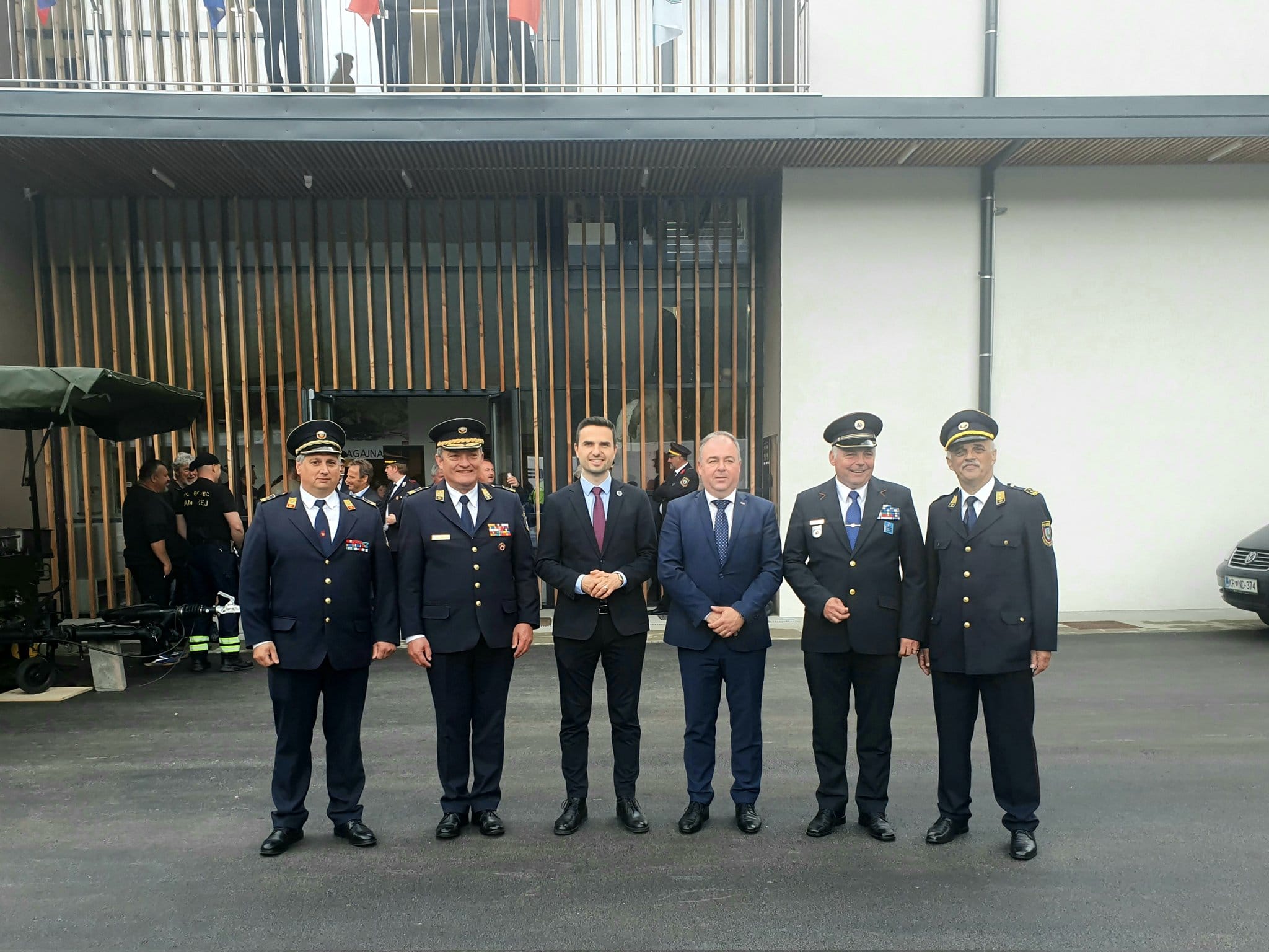 Na Srpenici odprli nov gasilski dom z večnamensko dvorano