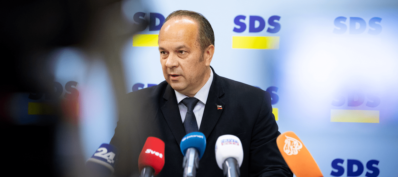SDS za kaznovanje vojnih hudodelstev in zločinov proti človeštvu v Ukrajini