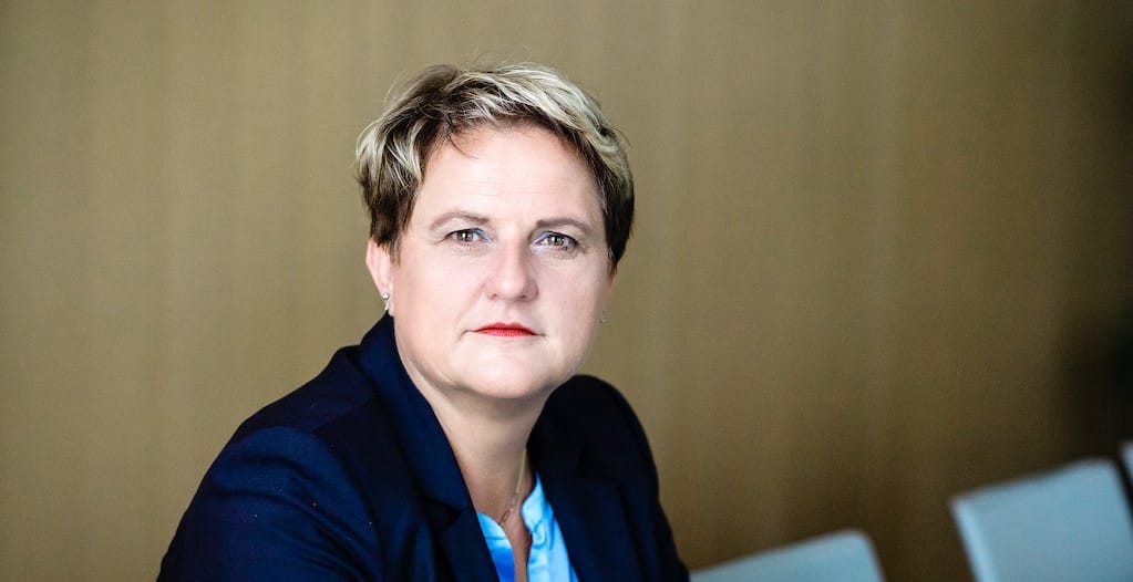 Jelka Godec za Demokracijo: Politika, ki jo vodi Gibanje Svoboda, je brutalna, brezkompromisna in revanšistična