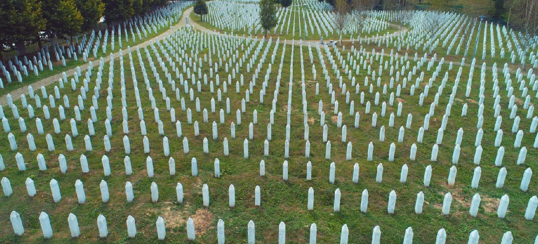 Ob dnevu spomina na žrtve genocida v Srebrenici