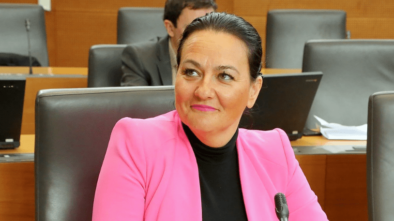 (ODPRTO PISMO) Golobova vlada s pripravo poimenskih preglednic zaposlenih posega v več človekovih pravic