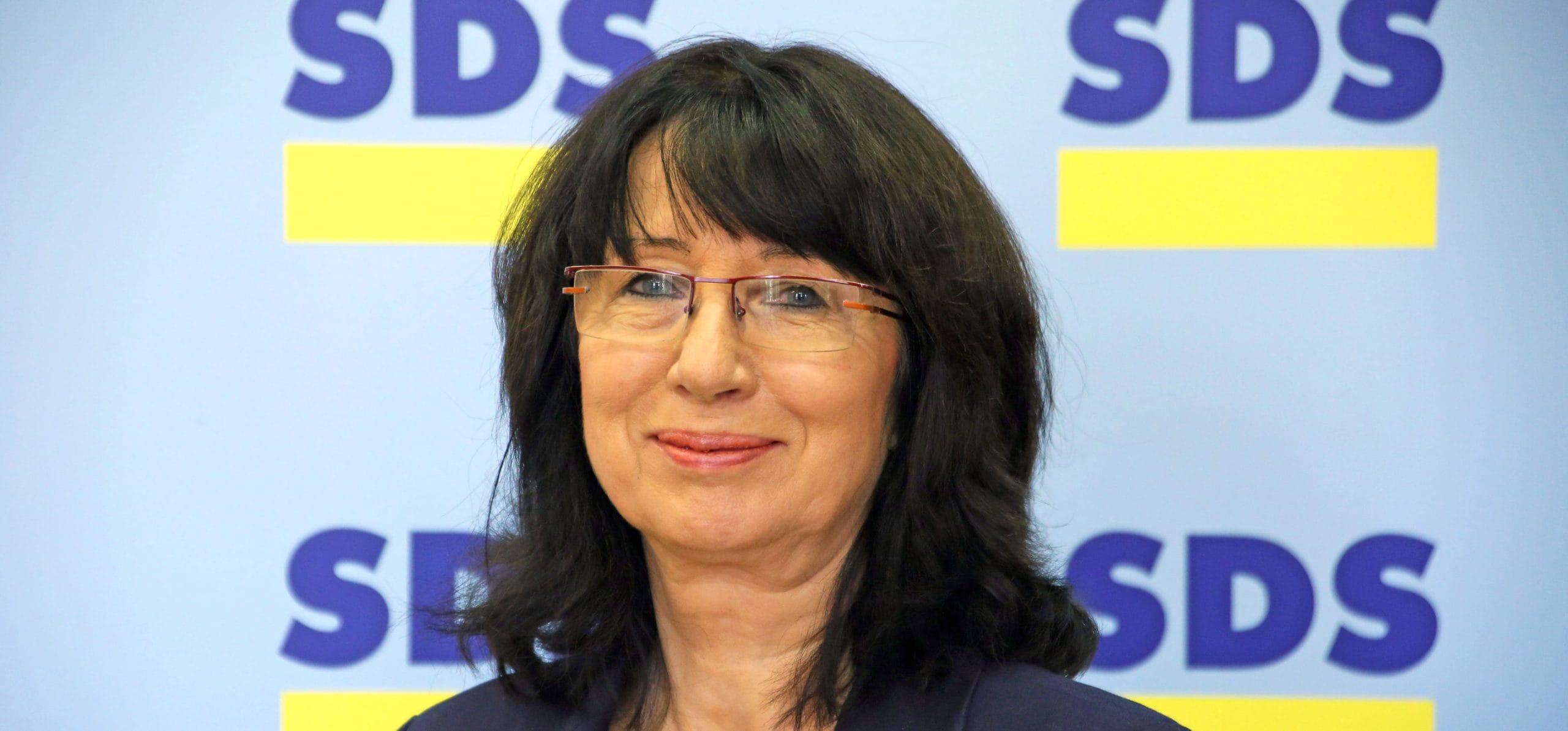 KSS SDS zavrača in obsoja utemeljitev odločitve večine na Ustavnem sodišču glede posvojitve otrok v istospolno skupnost
