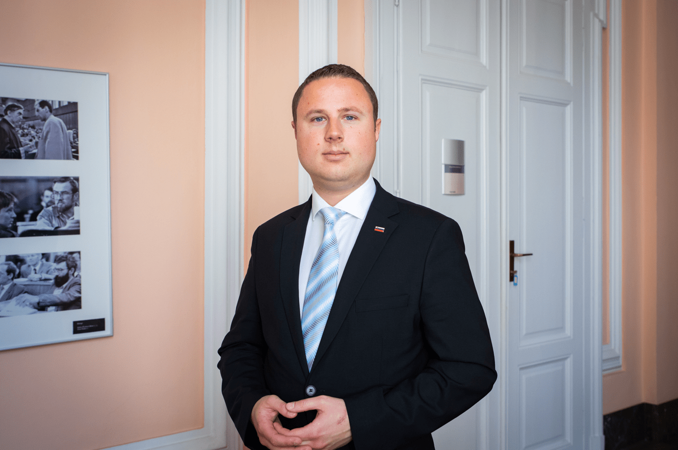 Žan Mahnič: Aktualna vlada je povsem napačno zastavila obravnavo migracij