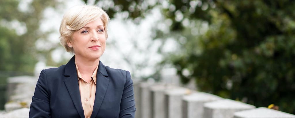 Romana Tomc za Demokracijo: Nobena država v teh časih ne dviguje davkov, kot to počne Golobova vlada