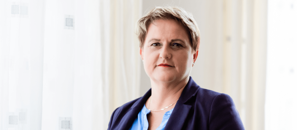 Jelka Godec: Ali na Ministrstvu za zdravje ponovno zamujajo s pripravo podzakonskih aktov?
