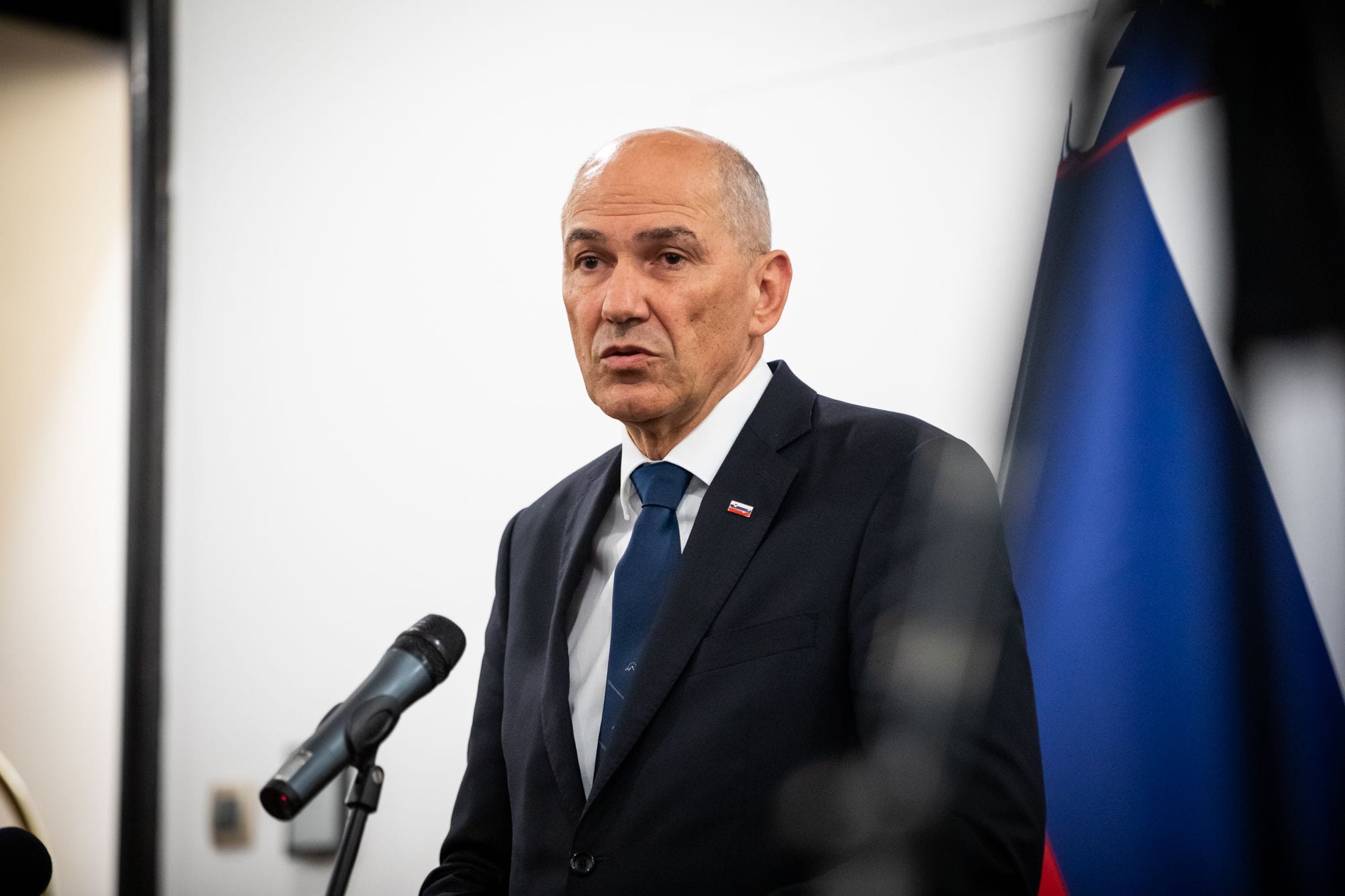 Janez Janša: Ruska vojska izvaja zločine zoper človeštvo