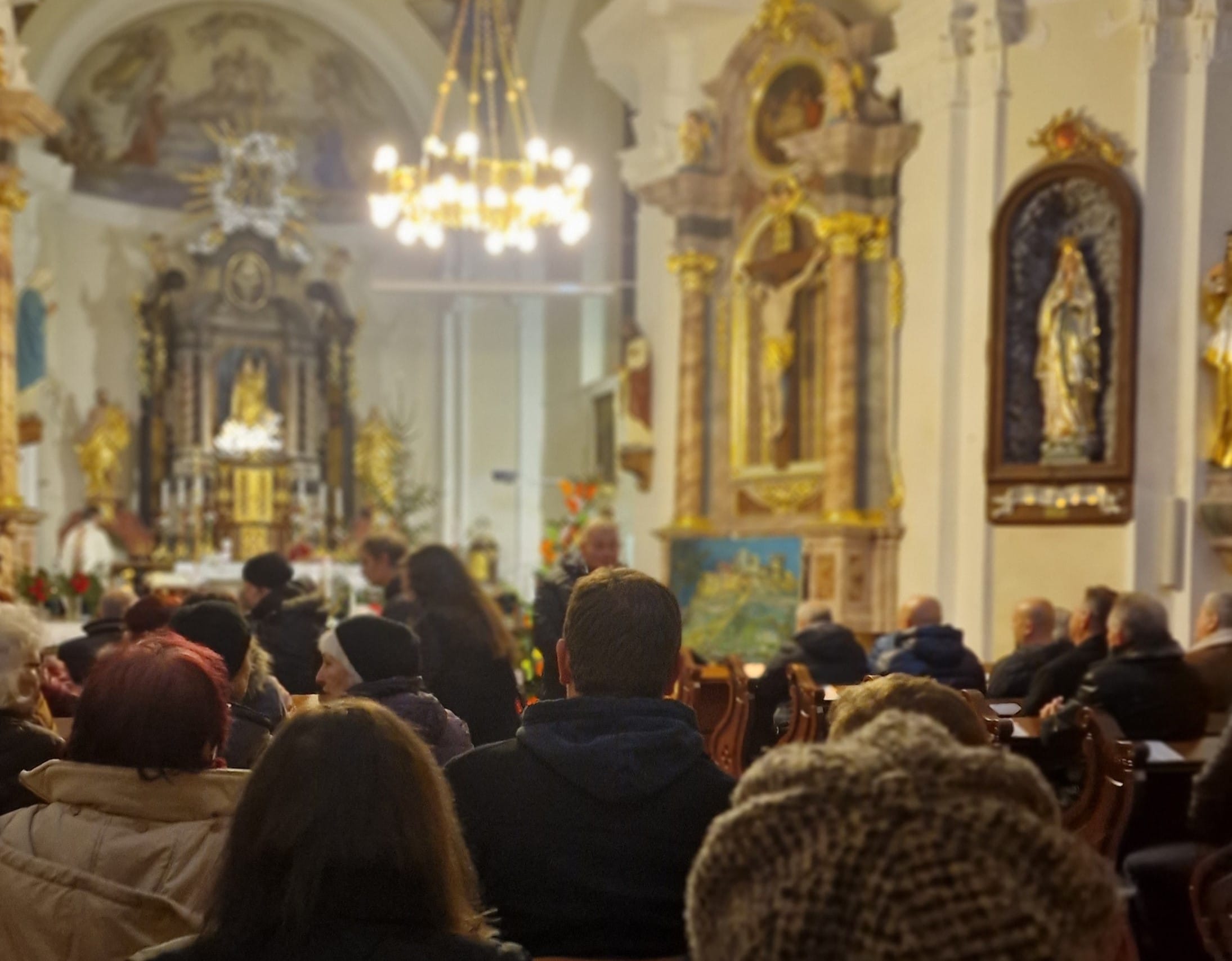 Hrepenenje po svetlobi je med prvobitnimi značilnostmi človeške narave