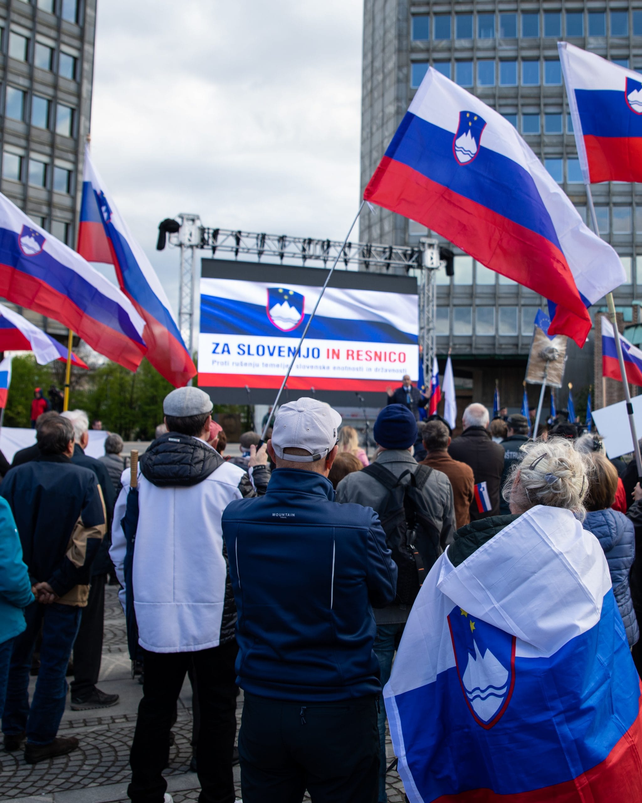 Odločno proti rušenju temeljev slovenske enotnosti in državnosti