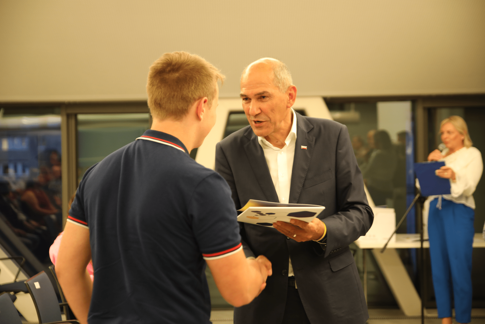 Janez Janša: Več kot nas bo, bolje bo za Slovenijo.
