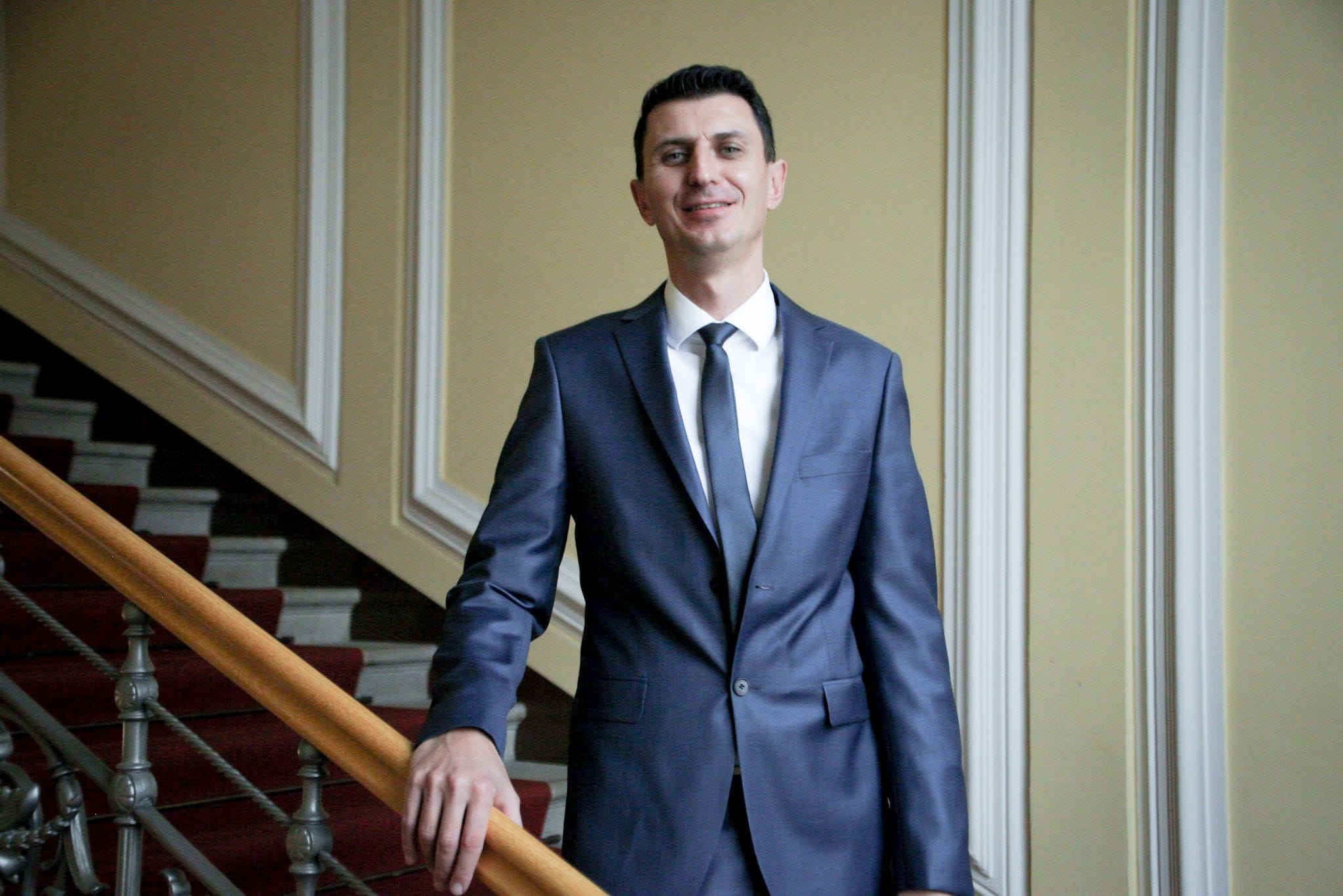 Andrej Kosi: Kakšni so razlogi za zmanjšanje števila policijskih postaj ter zmanjšanje števila policistov na terenu?