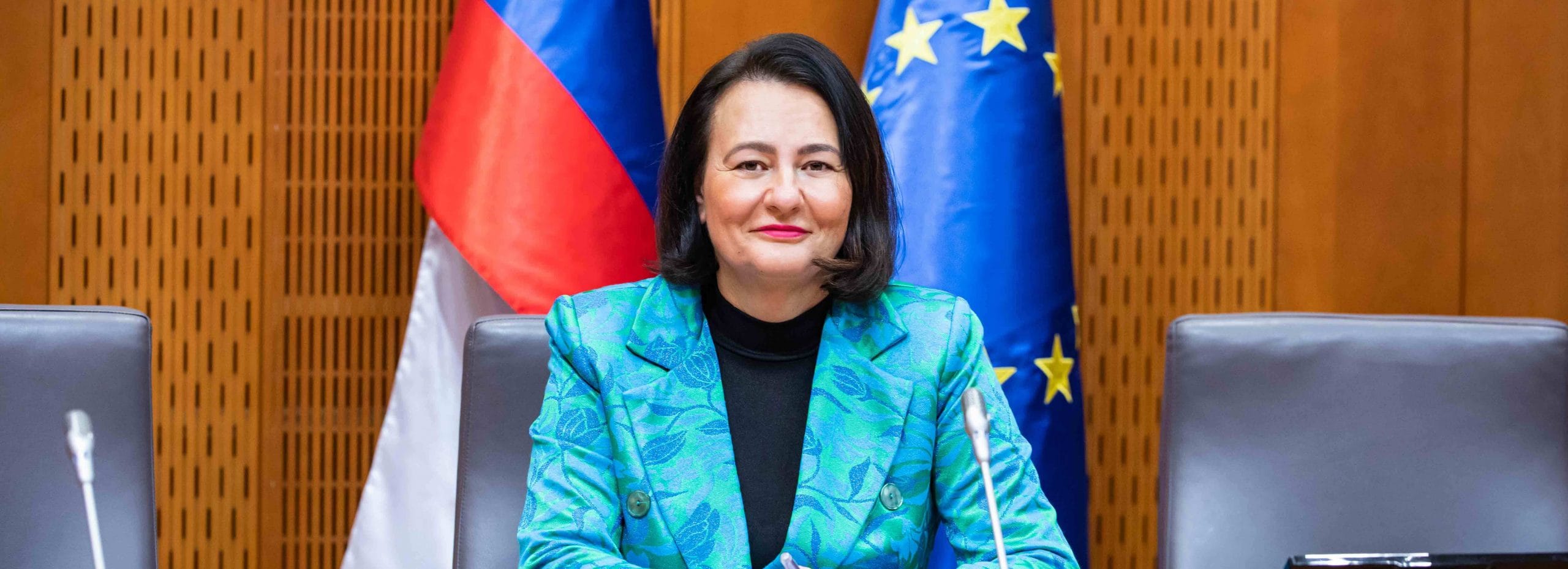 Anja Bah Žibert: Kakšni ukrepi bodo sprejeti za rešitev problematike uslužbencev zaposlenih v zaporih?