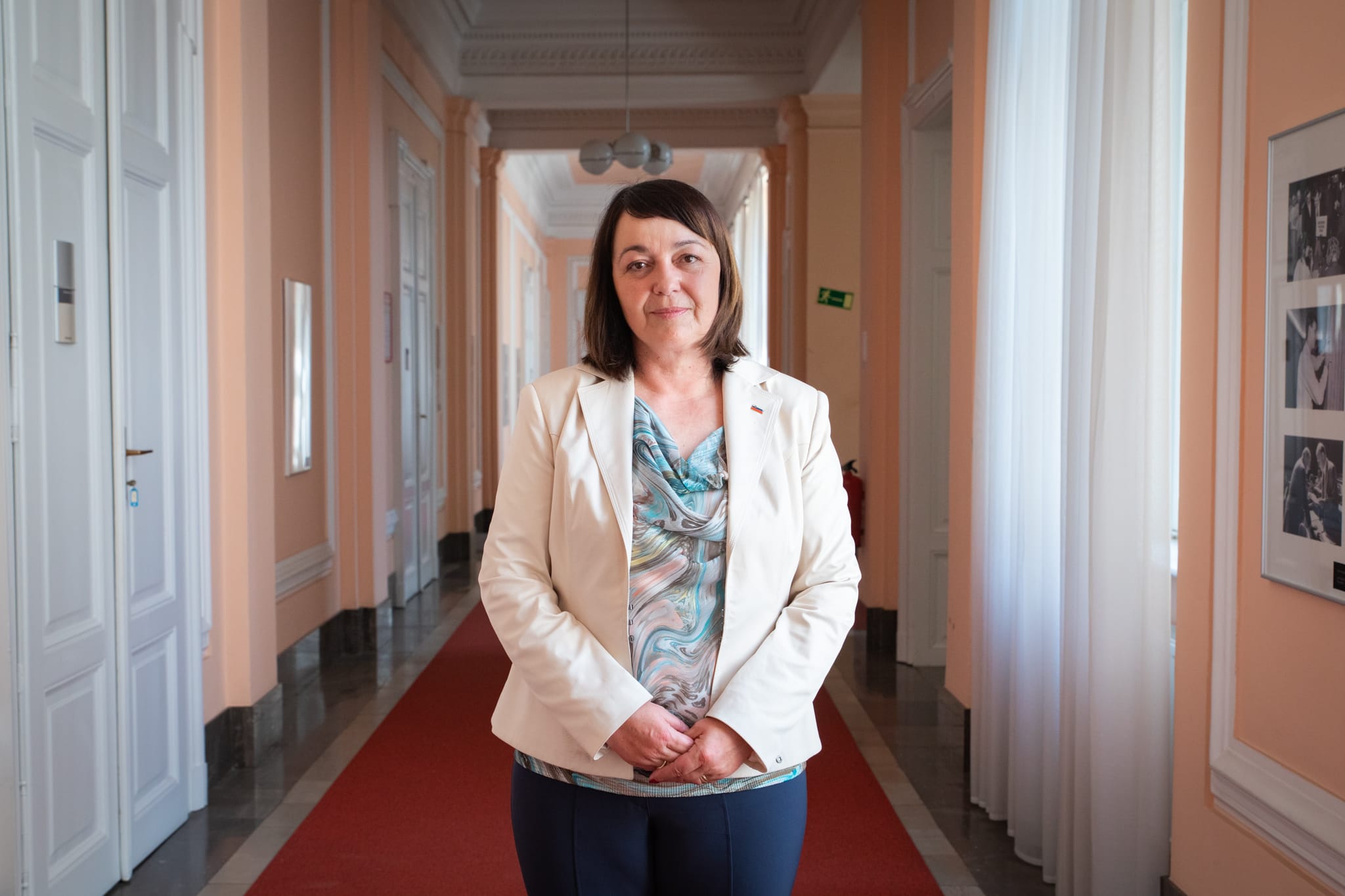 Alenka Helbl: Zakaj se je ministrstvo odločilo za oglaševanje ravno v oddaji Masterchef Slovenija in na televiziji POP TV?