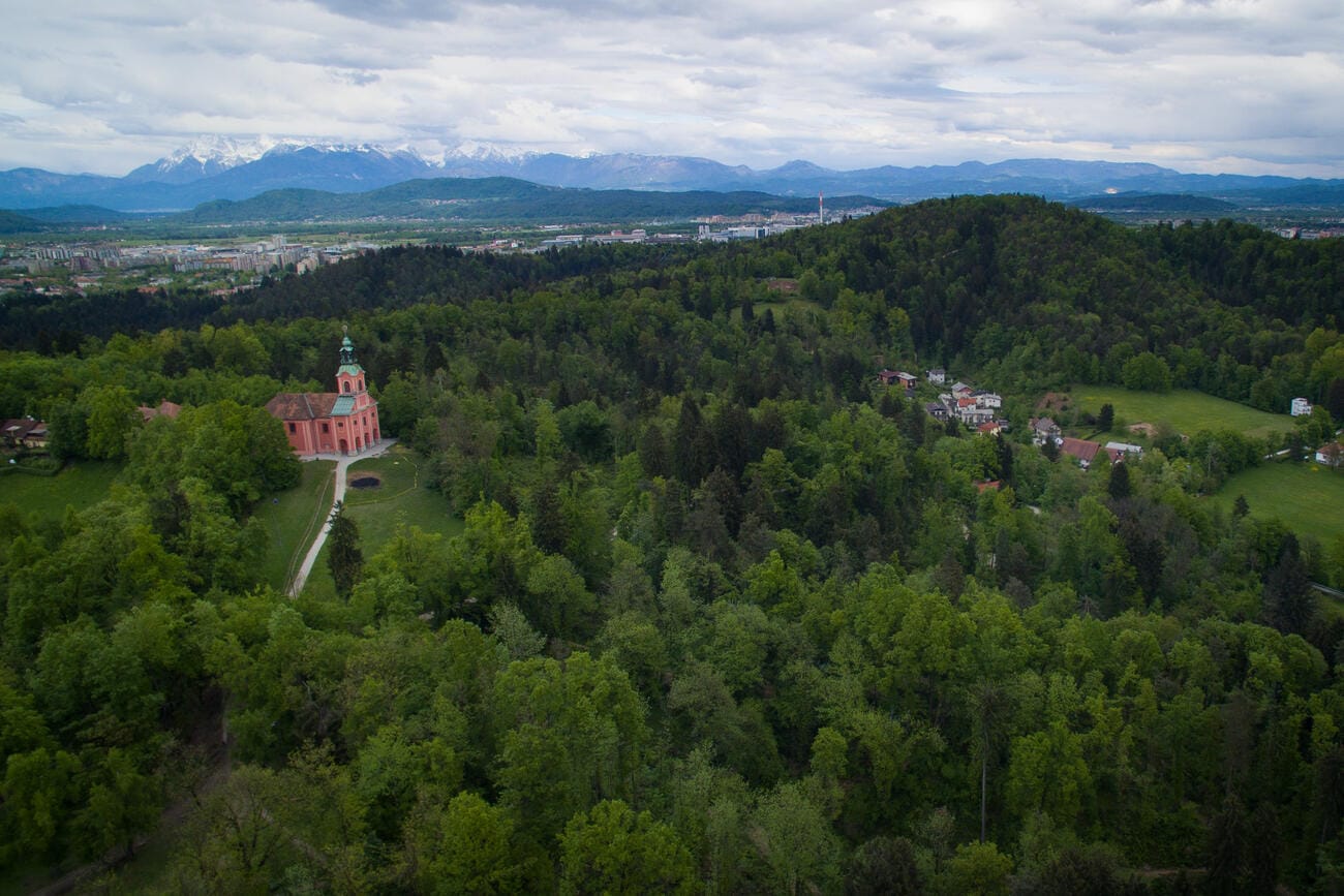 SDS Ljubljana: Negospodarno ravnanje z naravnim bogastvom mesta