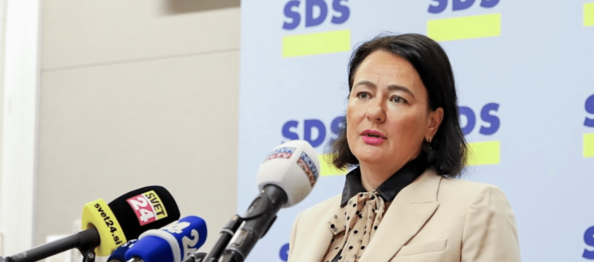Anja Bah Žibert: Zakaj vlada prebivalcev na južni meji ni predhodno seznanila z organiziranjem začasne izpostave azilnega doma?