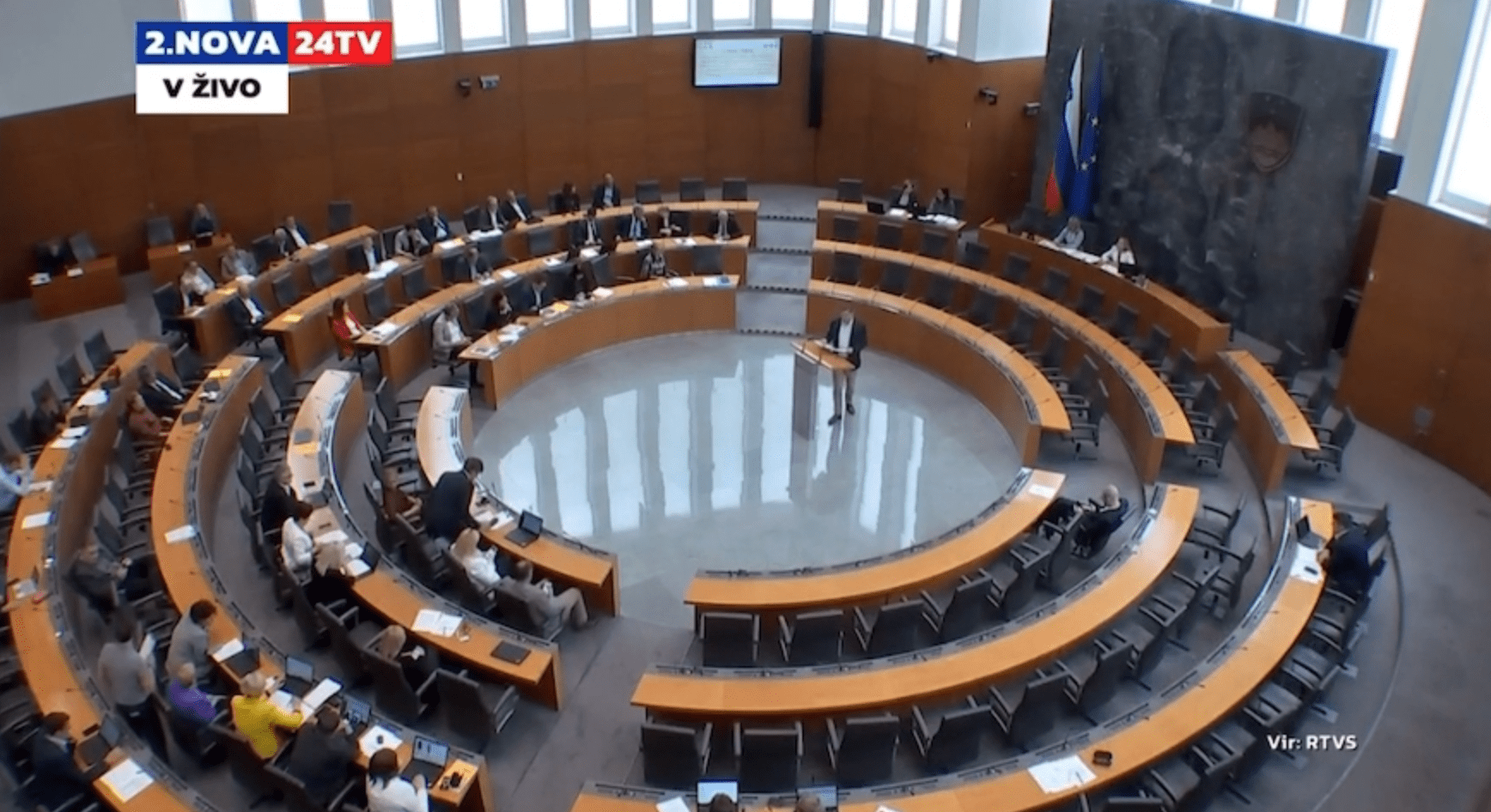 Ustanovitev parlamentarne preiskovalne komisije glede GENI in nezakonitega financiranja stranke Gibanje Svoboda