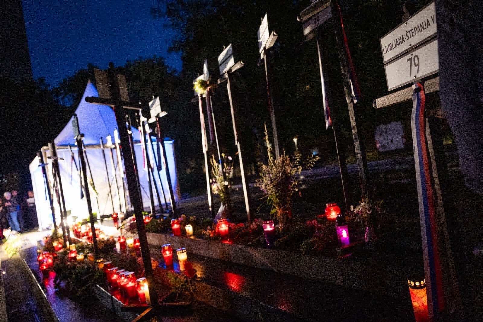Izbris dneva spomina ne pomeni izbrisa več kot 600 morišč in več sto tisoč žrtev režima